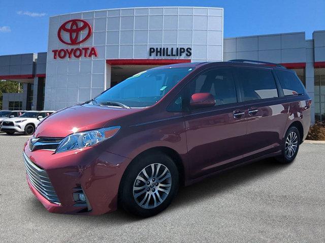 used 2020 Toyota Sienna car, priced at $33,772