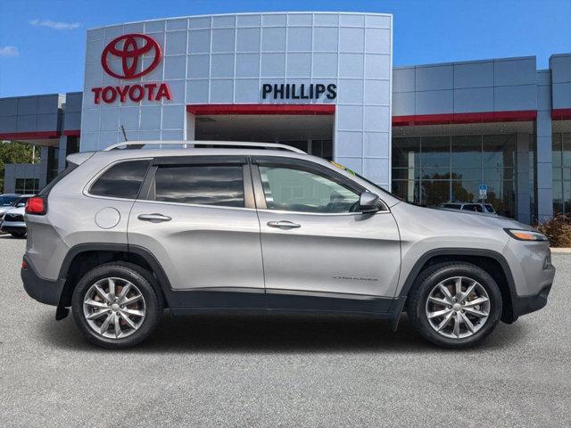 used 2018 Jeep Cherokee car, priced at $19,342