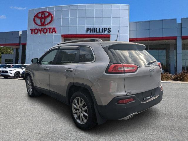 used 2018 Jeep Cherokee car, priced at $19,342