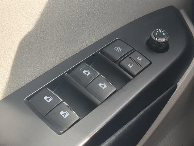 used 2019 Toyota Highlander car, priced at $24,991