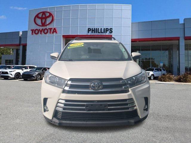 used 2019 Toyota Highlander car, priced at $24,991