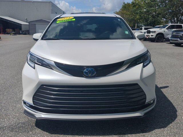 used 2024 Toyota Sienna car, priced at $51,986