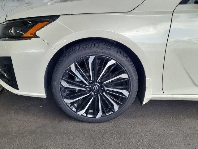 used 2023 Nissan Altima car, priced at $25,997