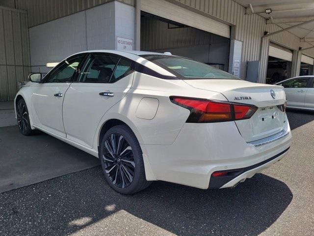 used 2023 Nissan Altima car, priced at $25,997