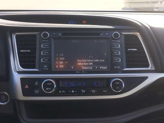 used 2014 Toyota Highlander car, priced at $15,999