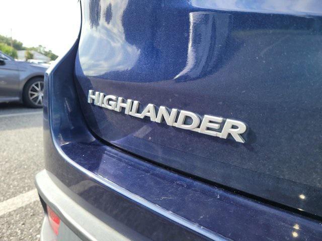 used 2015 Toyota Highlander car, priced at $17,897