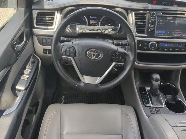 used 2018 Toyota Highlander Hybrid car, priced at $24,998