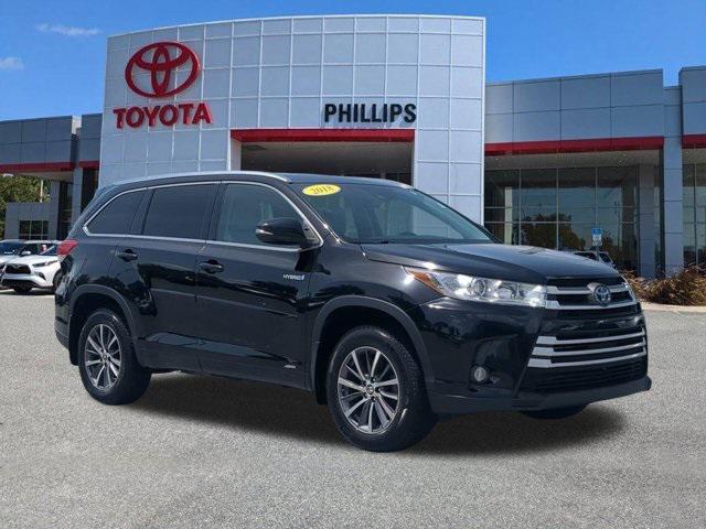 used 2018 Toyota Highlander Hybrid car, priced at $24,998