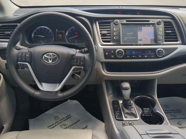 used 2019 Toyota Highlander car, priced at $25,987