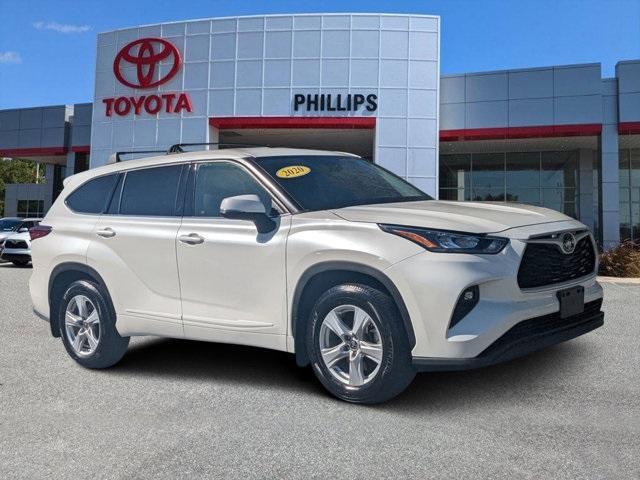 used 2020 Toyota Highlander car, priced at $25,617