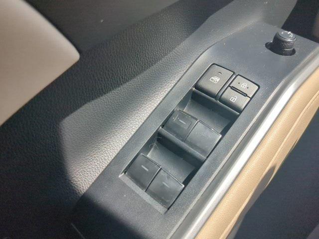used 2023 Toyota Highlander car, priced at $37,544