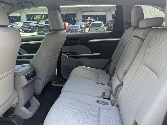 used 2019 Toyota Highlander car, priced at $26,997