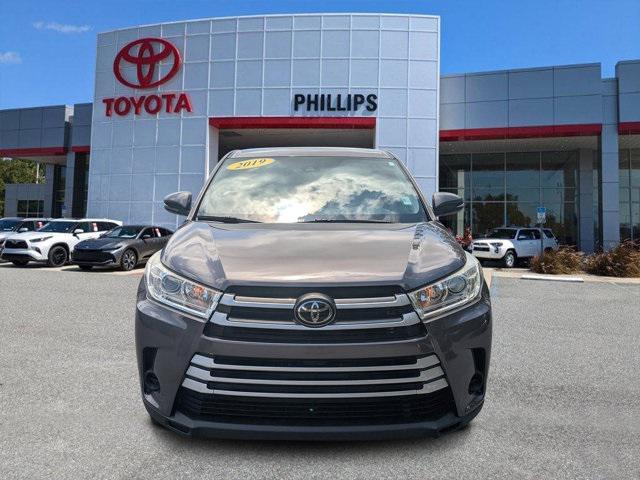 used 2019 Toyota Highlander car, priced at $25,697
