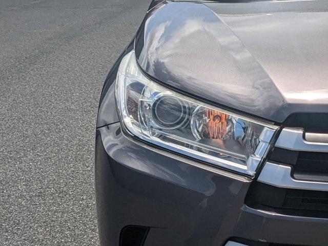 used 2019 Toyota Highlander car, priced at $25,697