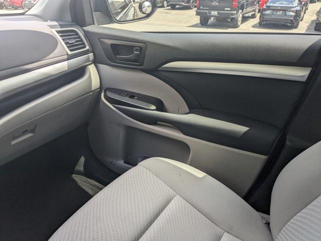 used 2019 Toyota Highlander car, priced at $25,697
