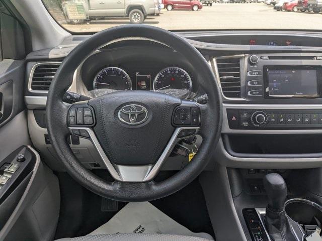 used 2019 Toyota Highlander car, priced at $26,997