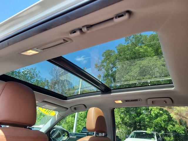 used 2019 Toyota Highlander car, priced at $30,999