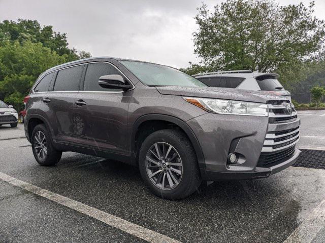 used 2019 Toyota Highlander car, priced at $24,999