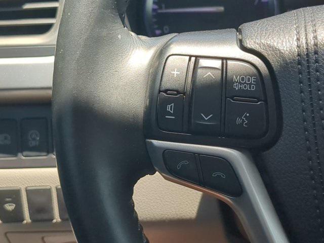 used 2019 Toyota Highlander car, priced at $23,841