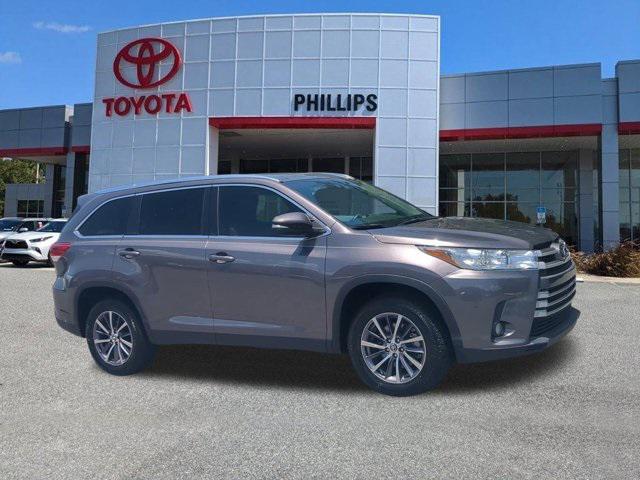 used 2019 Toyota Highlander car, priced at $23,841