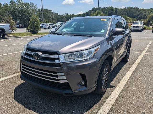used 2019 Toyota Highlander car, priced at $24,995