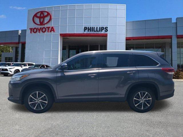used 2019 Toyota Highlander car, priced at $23,841