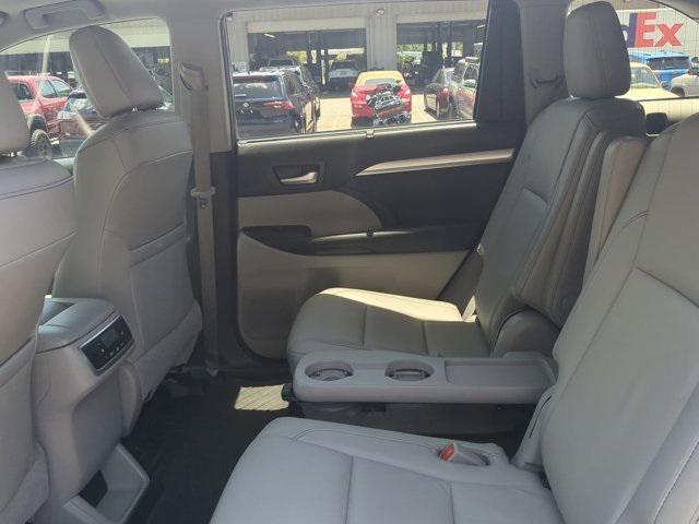 used 2019 Toyota Highlander car, priced at $23,841