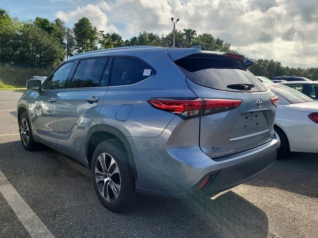 used 2020 Toyota Highlander Hybrid car, priced at $33,676
