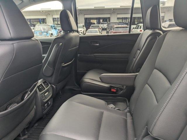 used 2022 Honda Pilot car, priced at $32,998