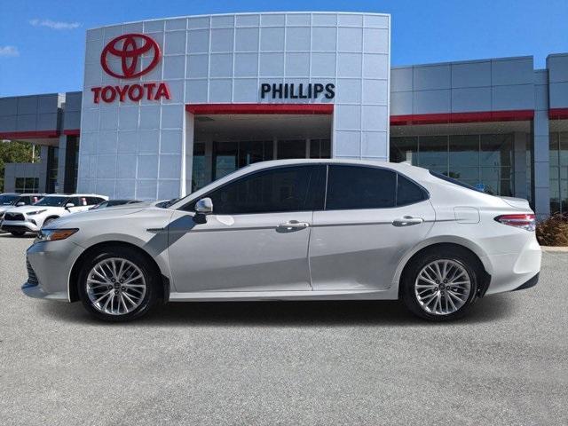 used 2020 Toyota Camry Hybrid car, priced at $24,833