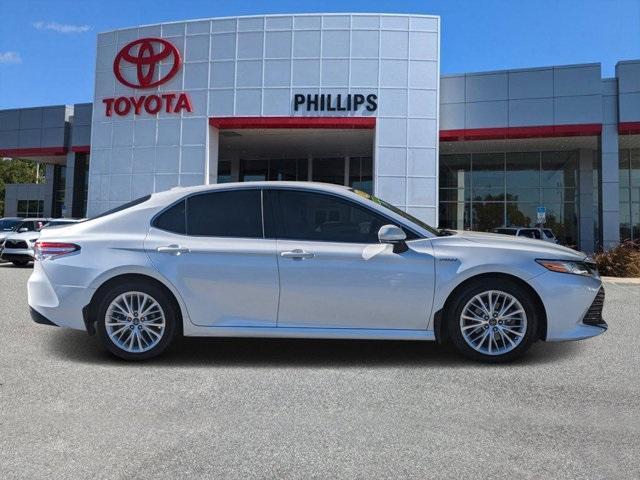 used 2020 Toyota Camry Hybrid car, priced at $24,833