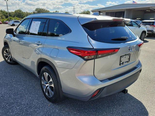 used 2021 Toyota Highlander Hybrid car, priced at $35,894