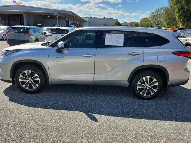 used 2021 Toyota Highlander Hybrid car, priced at $35,894