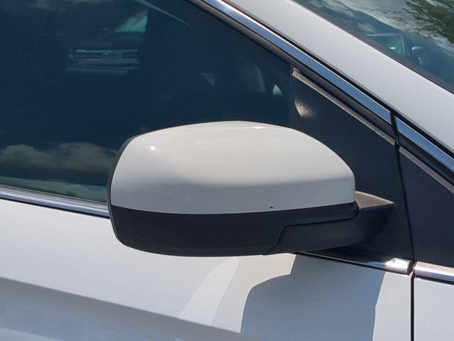 used 2022 Ford Edge car, priced at $22,156