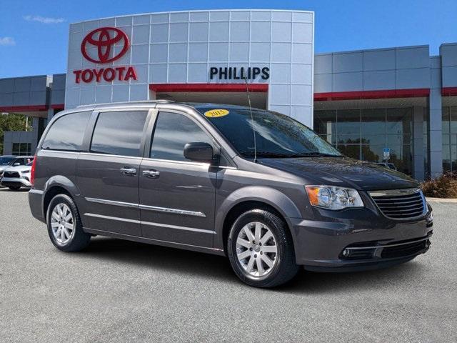 used 2015 Chrysler Town & Country car, priced at $8,772