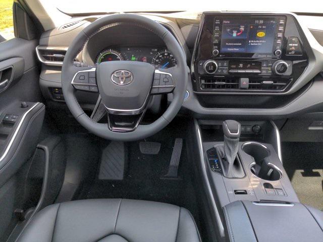 used 2021 Toyota Highlander Hybrid car, priced at $35,996