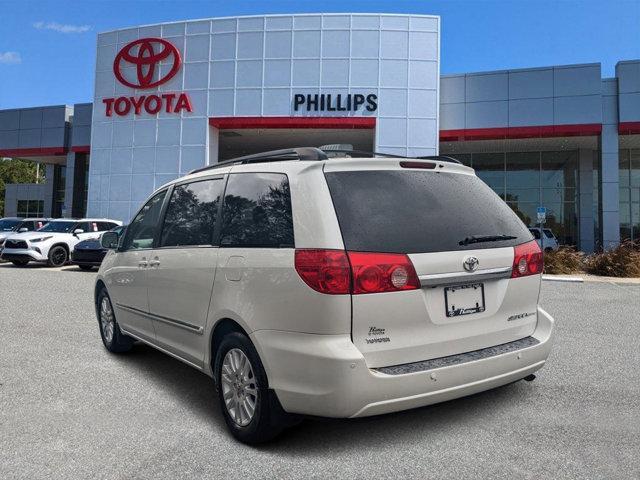 used 2007 Toyota Sienna car, priced at $10,999