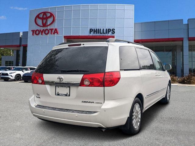 used 2007 Toyota Sienna car, priced at $10,999