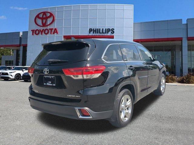 used 2017 Toyota Highlander car, priced at $22,999