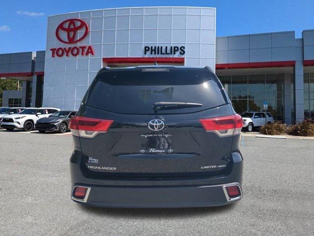 used 2017 Toyota Highlander car, priced at $22,999