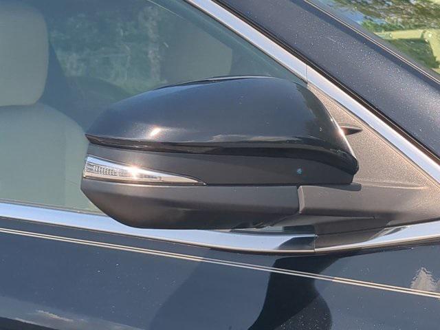 used 2017 Toyota Highlander car, priced at $22,999
