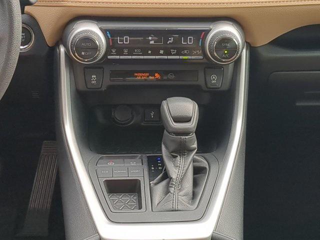 used 2020 Toyota RAV4 car, priced at $25,266