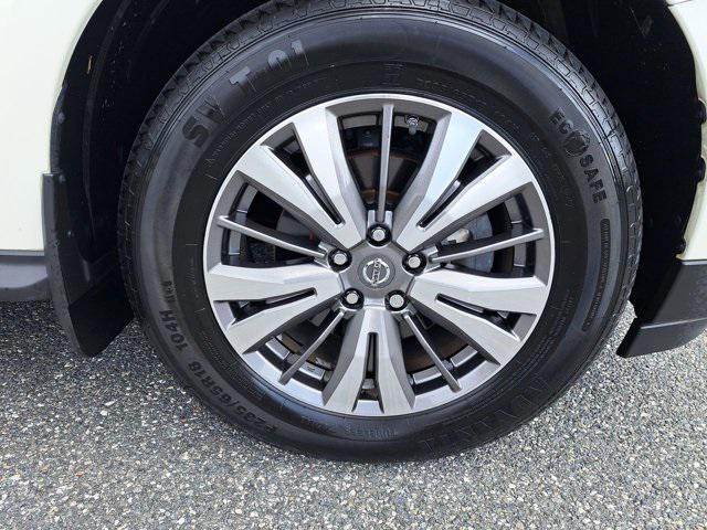 used 2017 Nissan Pathfinder car, priced at $11,997