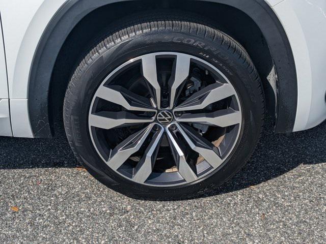 used 2021 Volkswagen Atlas Cross Sport car, priced at $27,999