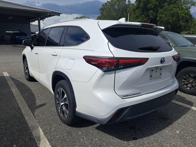 used 2022 Toyota Highlander Hybrid car, priced at $34,998