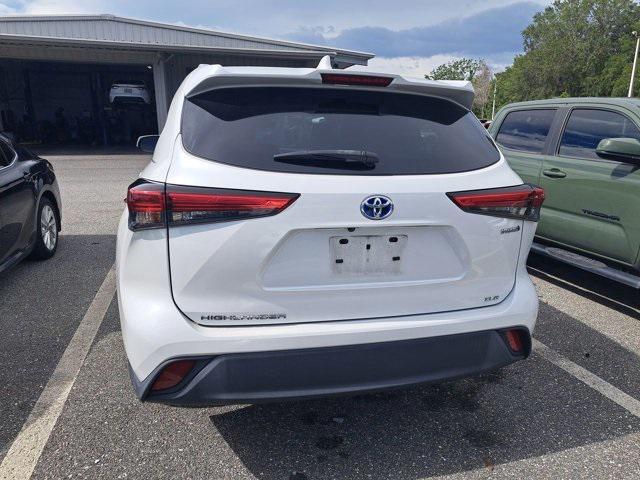 used 2022 Toyota Highlander Hybrid car, priced at $34,998
