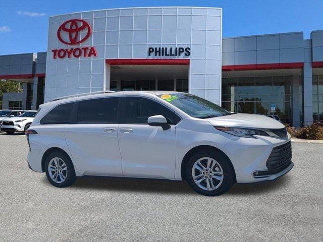 used 2022 Toyota Sienna car, priced at $43,998