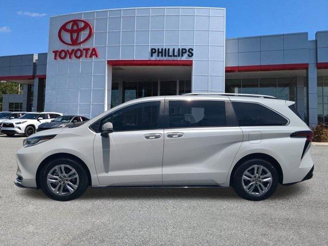 used 2022 Toyota Sienna car, priced at $43,998