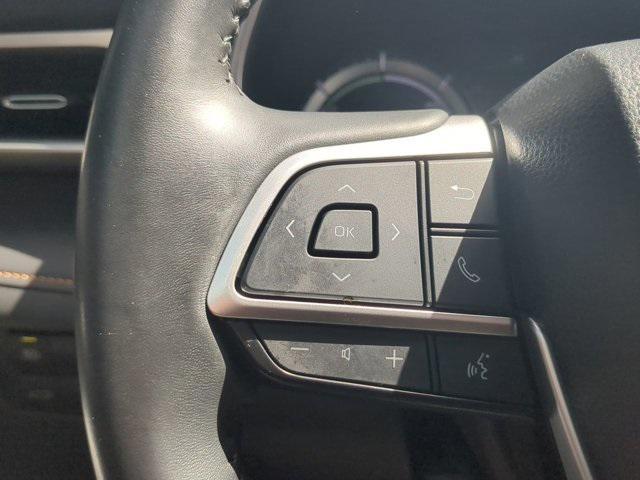 used 2023 Toyota Highlander Hybrid car, priced at $43,995