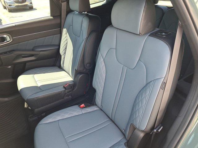 used 2025 Kia Sorento Hybrid car, priced at $37,854